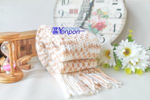 ผ้าพันคอไหมพรม